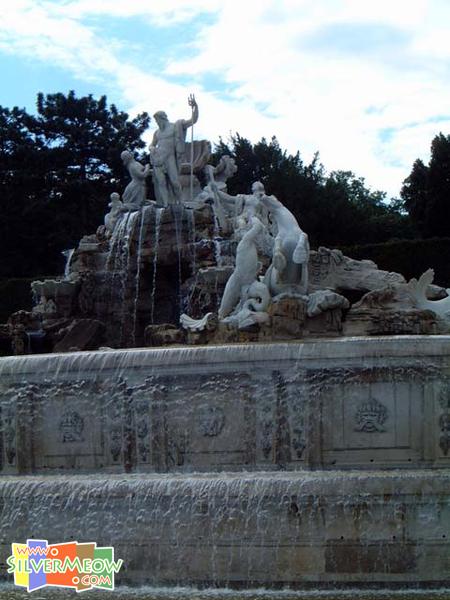 海神喷泉 Neptunbrunnen