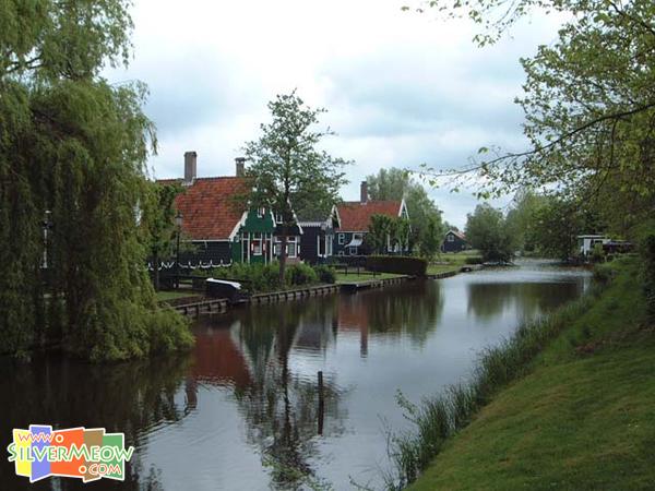 博物館 Museum Nederlandse Uurwerk 對出小湖