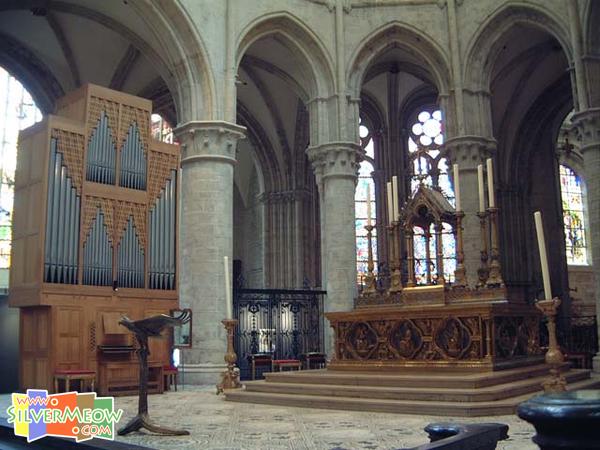 教堂主祭壇