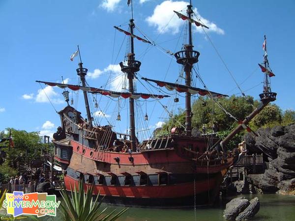 探险乐园 Adventureland - 铁钩船长海盗船 Captain Hook's Pirate Ship