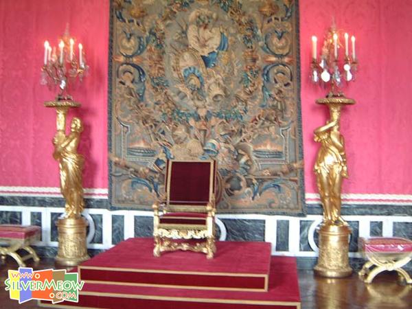 梵爾賽宮內部, 阿波羅廳 Le Salon d'Apollon, 路易十四加冕室