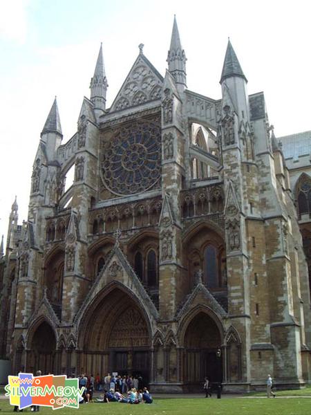 西敏寺側門入口