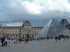 始建於1214年, 前为位於拿破仑中庭 Cour Napoleon 之金字塔入口 La pyramide